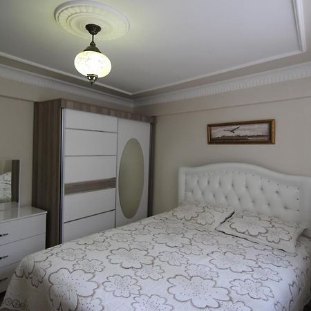 Yilmaz Apart Истанбул Екстериор снимка